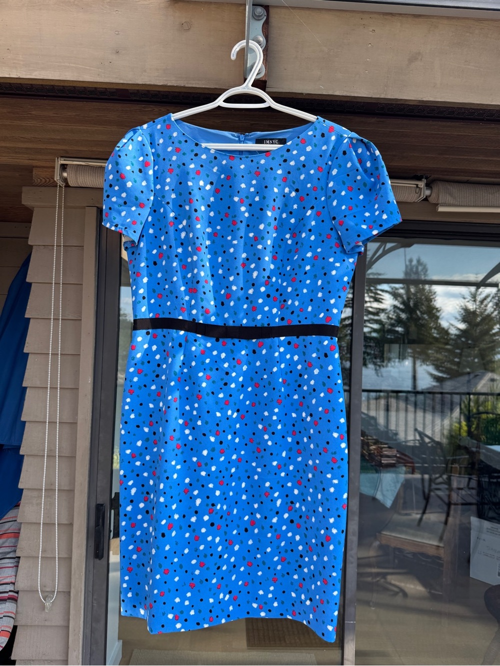 IMNYC Isaac Mizrahi Blue Confetti Short-Sleeve Sheath Dress with Black Waist